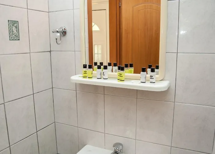 Erietta Aparthotel 3*