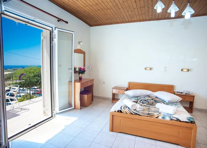 Erietta Aparthotel 3*