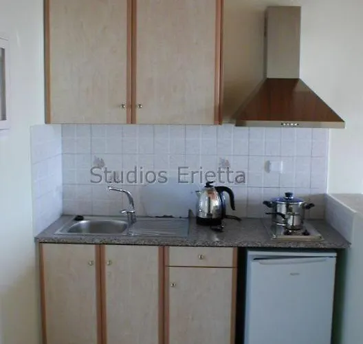 Erietta Aparthotel 3*