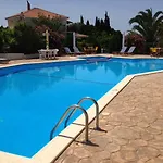 Apartahotel Erietta 3*