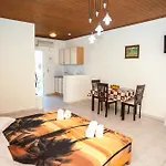 Apartahotel Erietta 3*