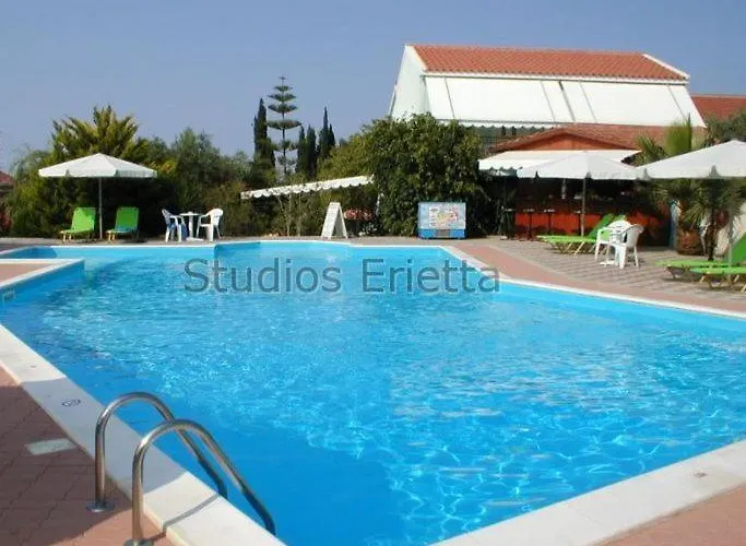 Erietta Aparthotel Svoronata