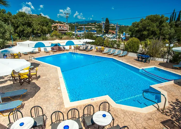 Erietta Aparthotel Svoronata